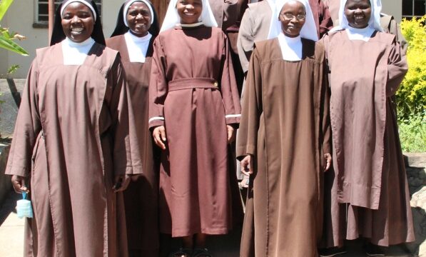 MALAWI: um veículo para as Irmãs Carmelitas em Zomba