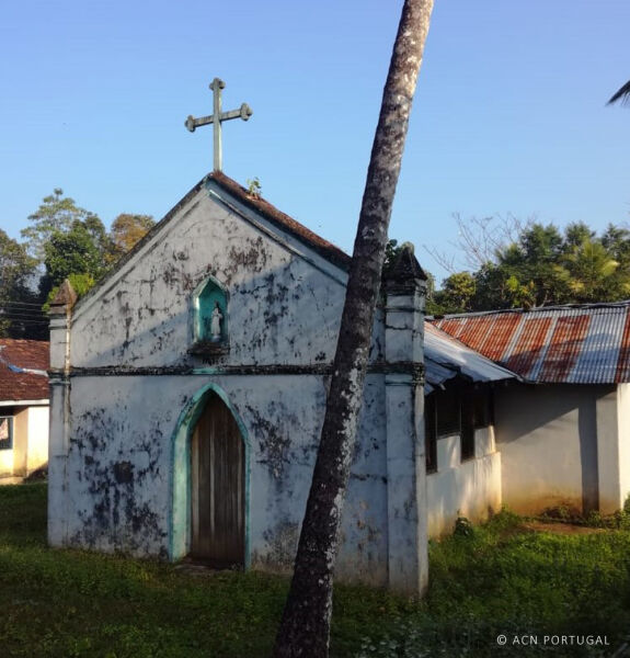 SRI LANKA: Ajuda para renovar e ampliar uma capela para trabalhadores de plantação de chá