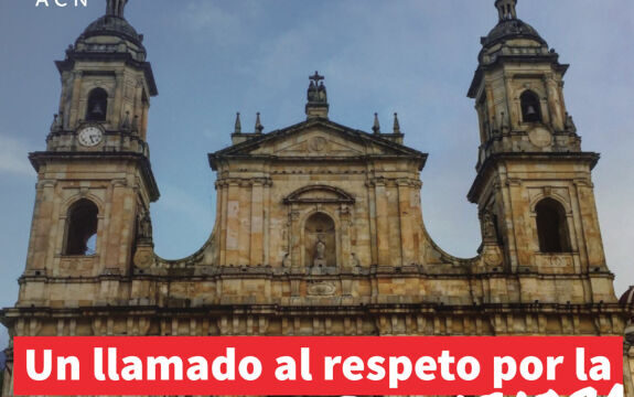 COLÔMBIA: Fundação AIS denuncia ataque contra liberdade religiosa por grupo de encapuzados na Catedral de Bogotá