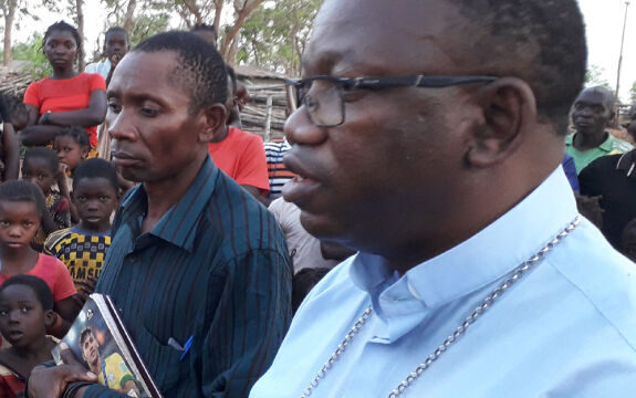 MOÇAMBIQUE: “O sofrimento continua”, diz D Juliasse, que tomou posse como Bispo de Pemba, pedindo ajuda para Cabo Delgado