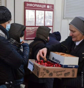 UCRÂNIA: "Muitas pessoas vieram à paróquia à procura de ajuda e abrigo”, descreve sacerdote durante ataque a Kiev