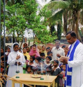 ÍNDIA: “Mão amiga” da Fundação AIS permite a sobrevivência do clero na pobre diocese de Tezpur