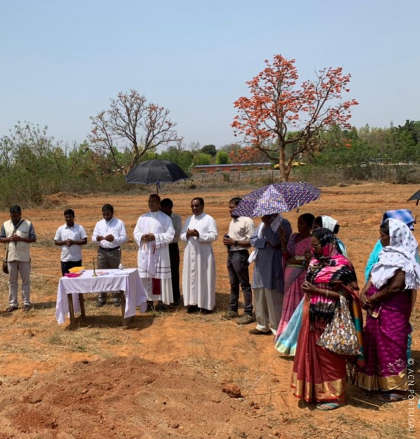 ÍNDIA: Missionários pedem ajuda para a construção de uma igreja numa região muito pobre no estado de Jakharland