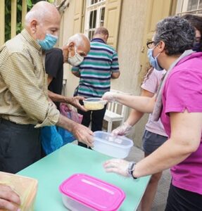 LÍBANO: Mil pessoas são alimentadas todos os dias na “sopa dos pobres” em Zahlé, um projecto apoiado pela AIS