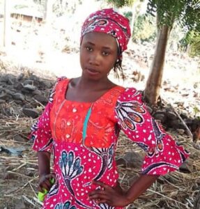 PORTUGAL: Padre nigeriano envia mensagem comovente a Leah Sharibu, jovem raptada pelo Boko Haram e que faz anos hoje