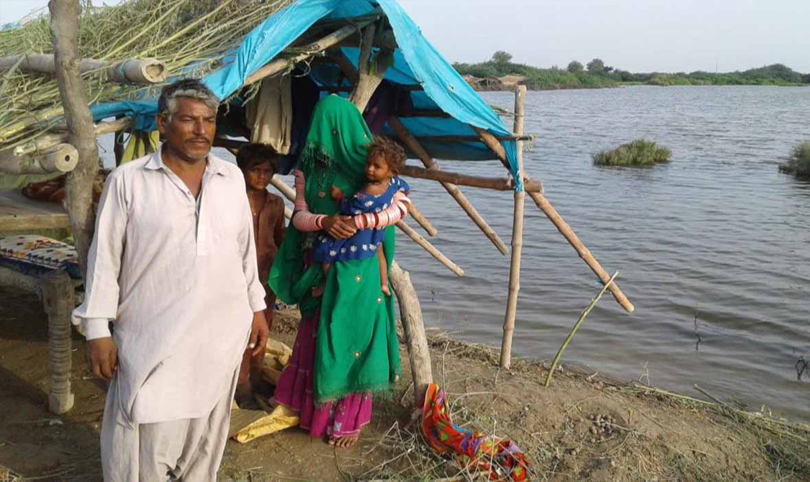 AT NAGARPARKARDESERT ARARA PARISH
PAKISTAN / HYDERABAD 22/00089
Emergency help to Flood Victims, Sindh Province Cities, 2022

Only very small file quality available