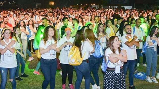 IRAQUE: Centenas de jovens reúnem-se em festival da Igreja apesar da grande convulsão que se vive no país