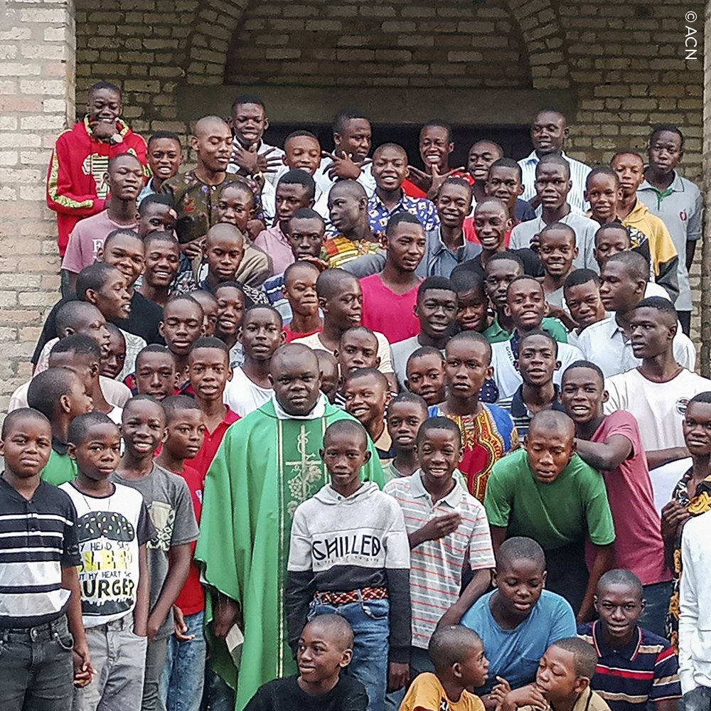 R. D. Congo: Um novo telhado para o seminário menor de Makoua