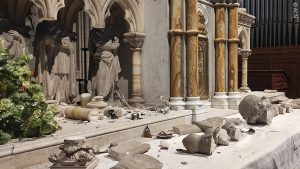 FRANÇA: Diversas igrejas católicas alvo de vandalização por todo o país desde o início do corrente ano