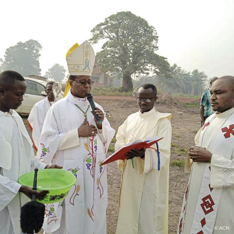 REP. DEM. CONGO: Estipêndios de Missa para a Diocese de Lolo