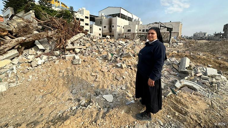 TERRA SANTA: “As casas já não existem mais e a comida quase acabou”, diz Irmã Nabila, desde a Faixa de Gaza