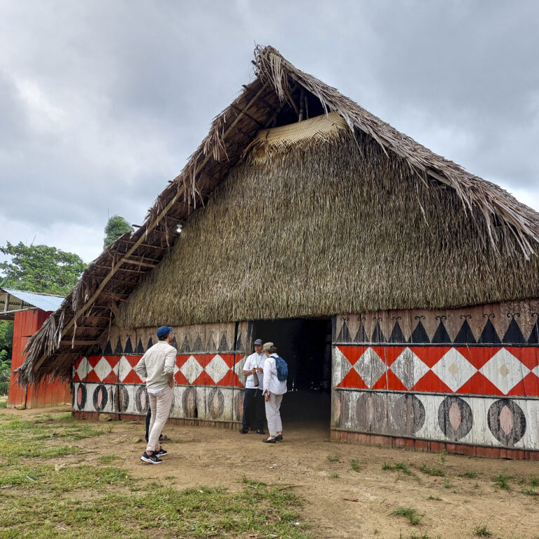 COLÔMBIA: Três tuk-tuks a motor para o trabalho pastoral na região de Mitú