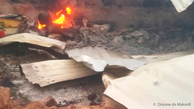 NIGÉRIA: Mais de 200 cristãos assassinados por militantes jihadistas num dos piores massacres na história do país