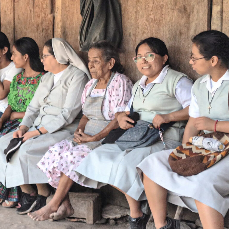 GUATEMALA: Ajuda à subsistência de religiosas que se ocupam de jovens em situação de risco e de mulheres vítimas de violência