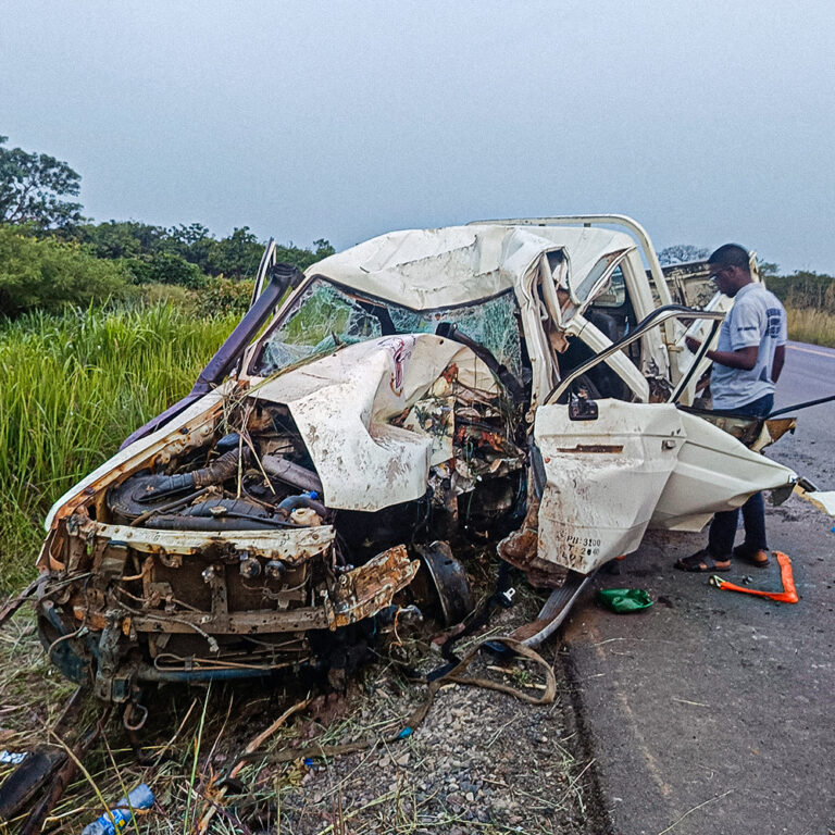 ANGOLA: Um carro para o seminário propedêutico da Diocese de Lwena e para a sua paróquia rural