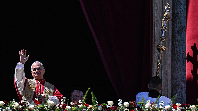 Na primeira mensagem de Páscoa, o Papa Leão XIV lançou um profundo repto denunciando a indiferença global perante o sofrimento das populações, apelando ao fim das guerras