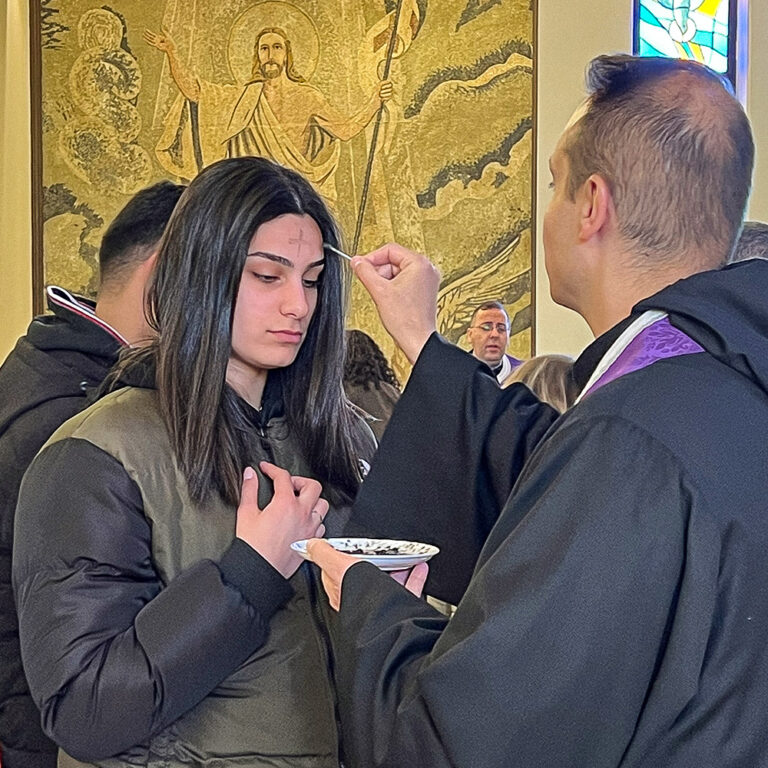 LÍBANO: Ajuda para a pastoral da Universidade de Baabda