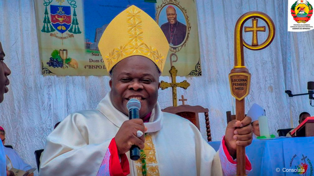 . Osorio Citara, Bispo de Quelimane, foi assassinado a tiro nesta madrugada, 6 de Junho, tendo o seu corpo sido encontrado num corredor da casa episcopal.